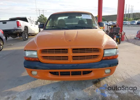 2000 Dodge Dakota Slt/Sport from USA, damaged, VIN 1B7GL22X6YS565381